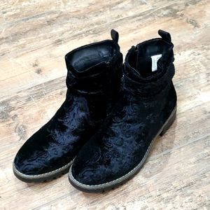 MUK LUKS CLARICE BLOCK HEEL BOOTS 👢